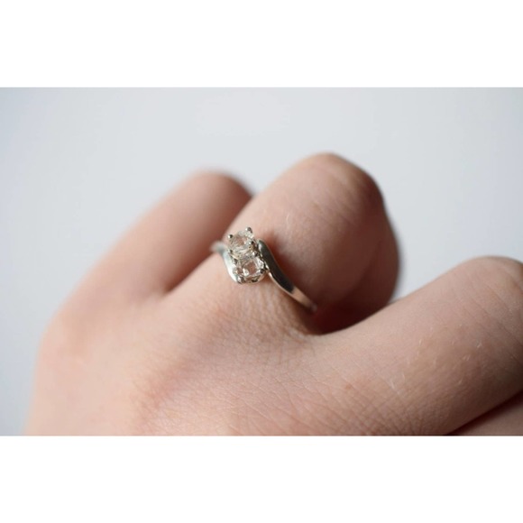 alternative raw diamond engagement ring raw crystal size 4 5 6 7 8 8 9 1… - Picture 6 of 10